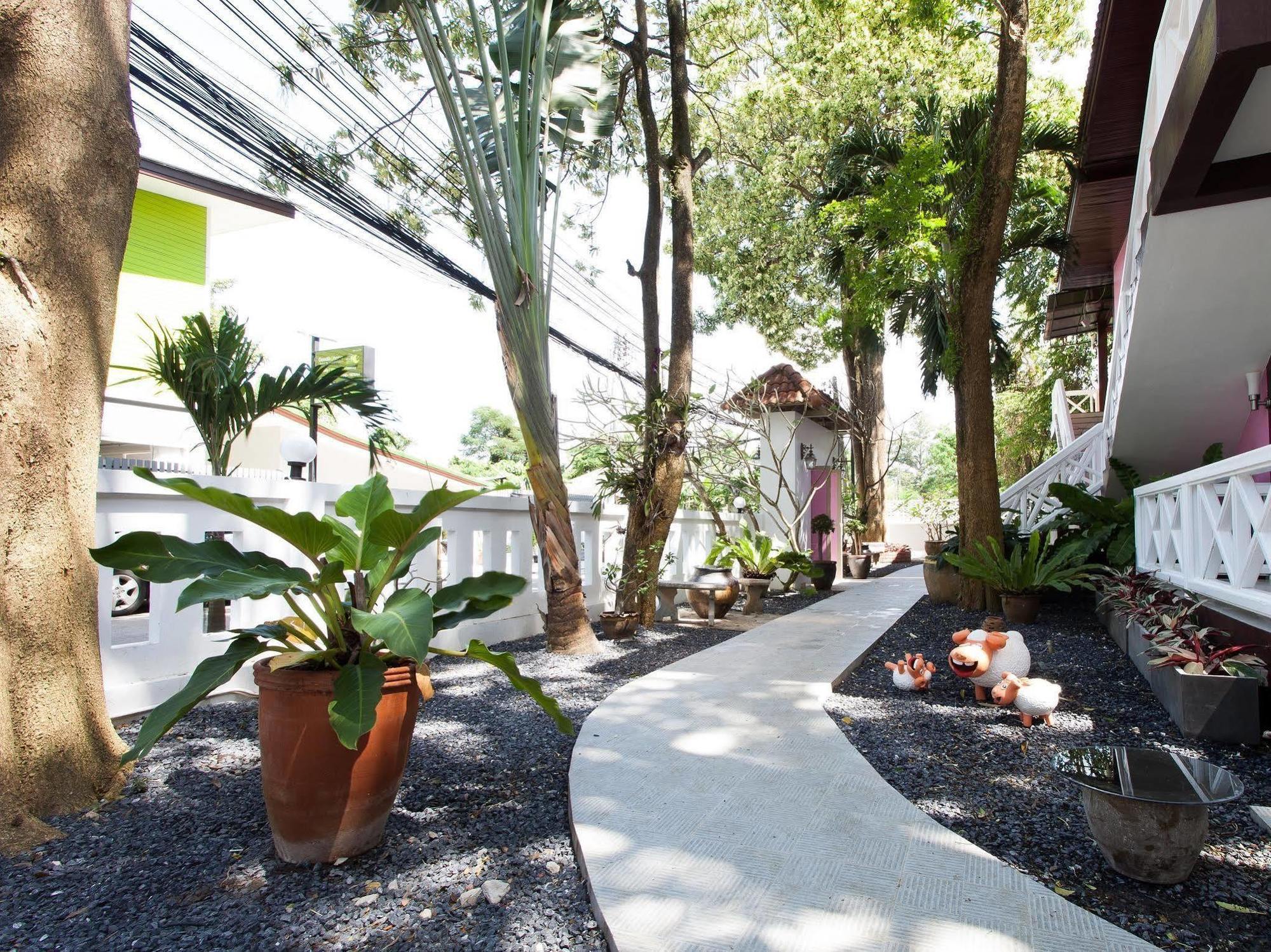 Sandy House Rawai Exterior photo
